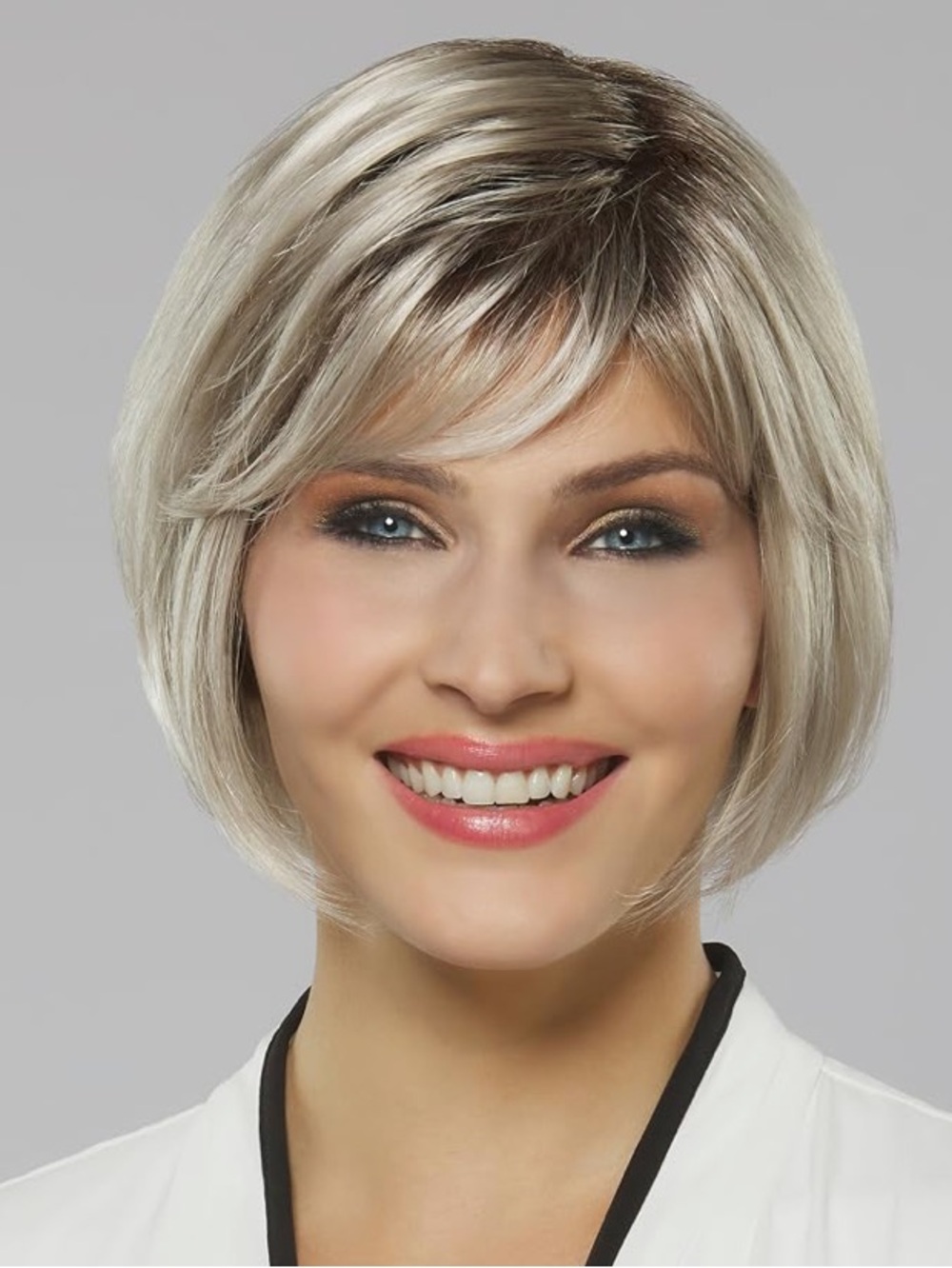 Henry Margu NWT Ash Blonde 14H Long Bob Fringe Wig Style 4745 Kelly Petite Avg